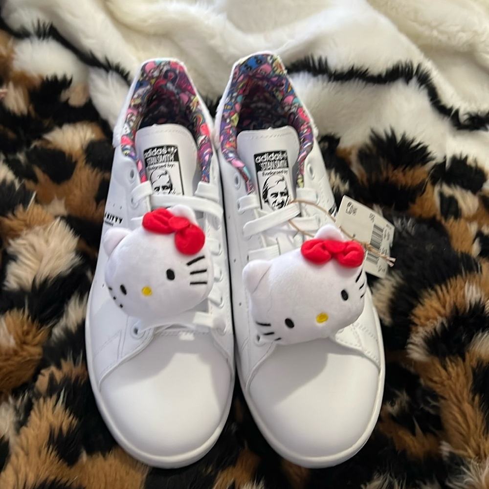 NWT Stan Smith Adidas hello kitty